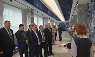 Состоялся визит депутатов ЗС КО на завод «АВИТЕК»