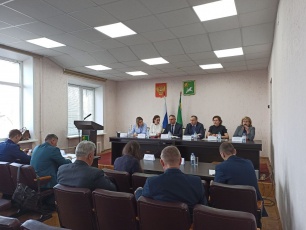 Бизнес-десант продолжает работать в районах Кировской области