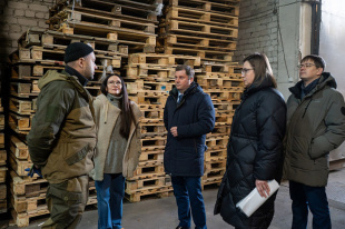 "Паллет Сервис" наращивает производство: минпромторг Кировской области оценил потенциал предприятия