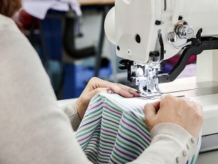 Кировских производителей отрасли легкой промышленности, работающих по контракту, приглашают принять участие в мероприятиях направленных на расширение клиентской базы