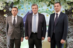 Игорь Васильев поздравил работников «Уралхима» с профессиональным праздником
